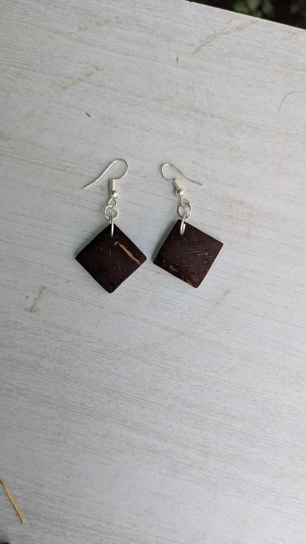 Earrings - 006 - image 1