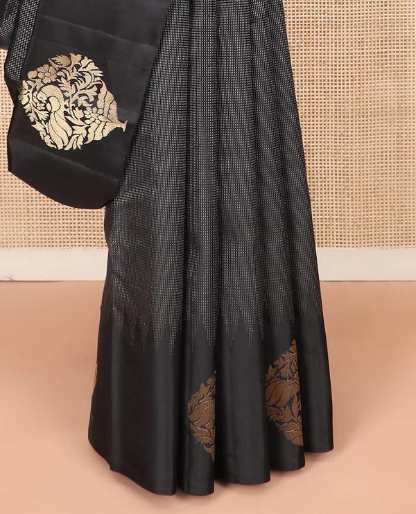 Black Kanchipuram Silk Saree - image 2