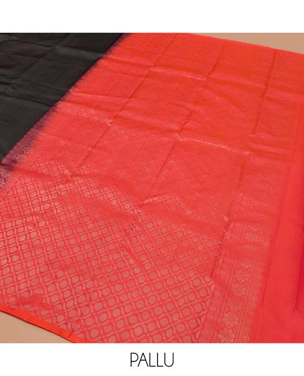 Black Kanchipuram Silk Saree - image 4