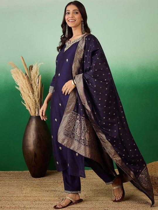 Embroidered Zari Neck kurta - image 1