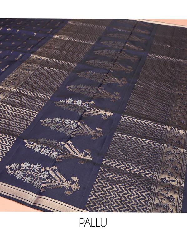 Bluee Mayuri Soft Silk Saree - image 4
