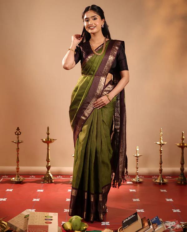 Green Vasundhara Silk Saree Mesmerized - image 1