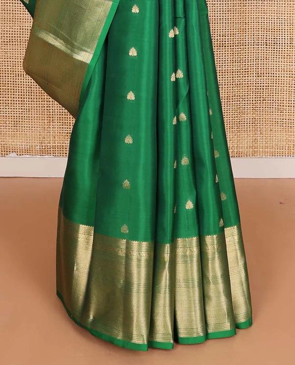 Green rettai manga buttas Vasundhara Lite Silk Mix Saree - image 3