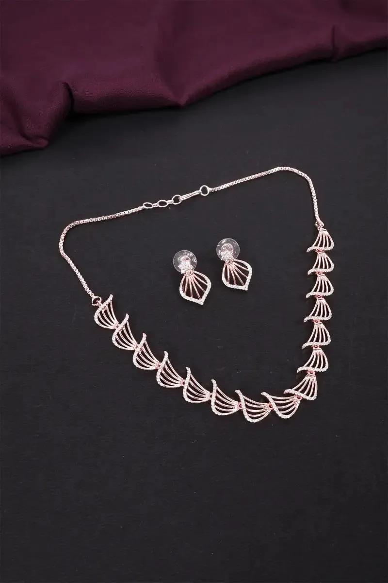 Rose Gold Fan Design AD Necklace Set - image 3