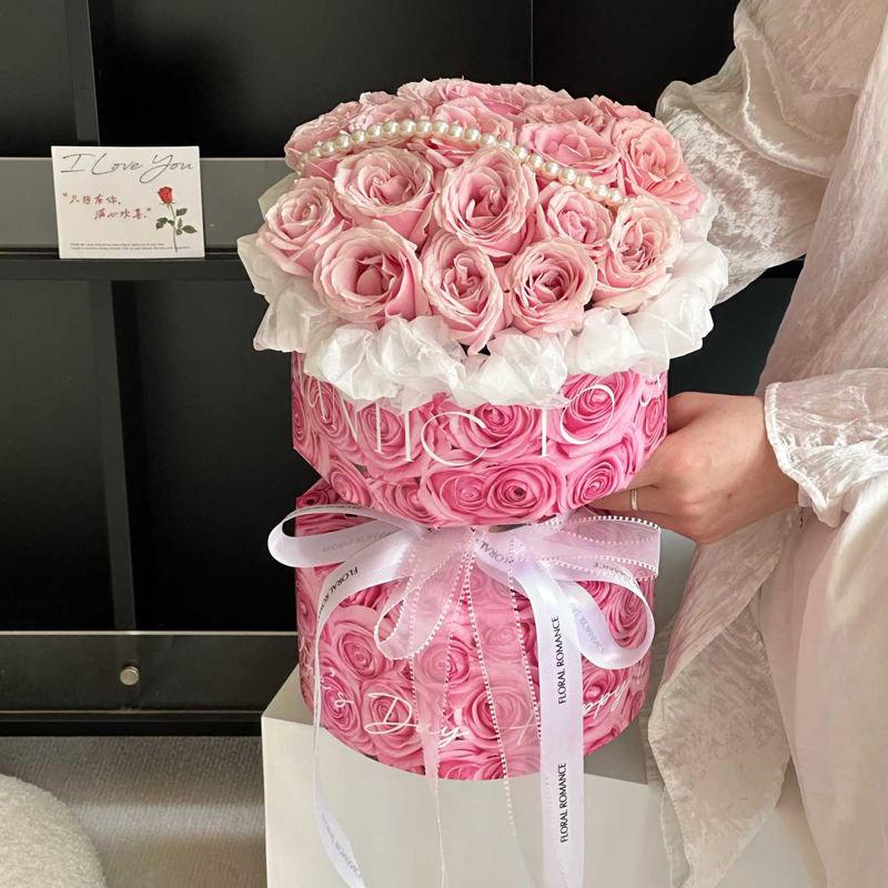 Each Bag of 4 Small Round Bouquets Packed with Cardboard Paper for Rose - image 1