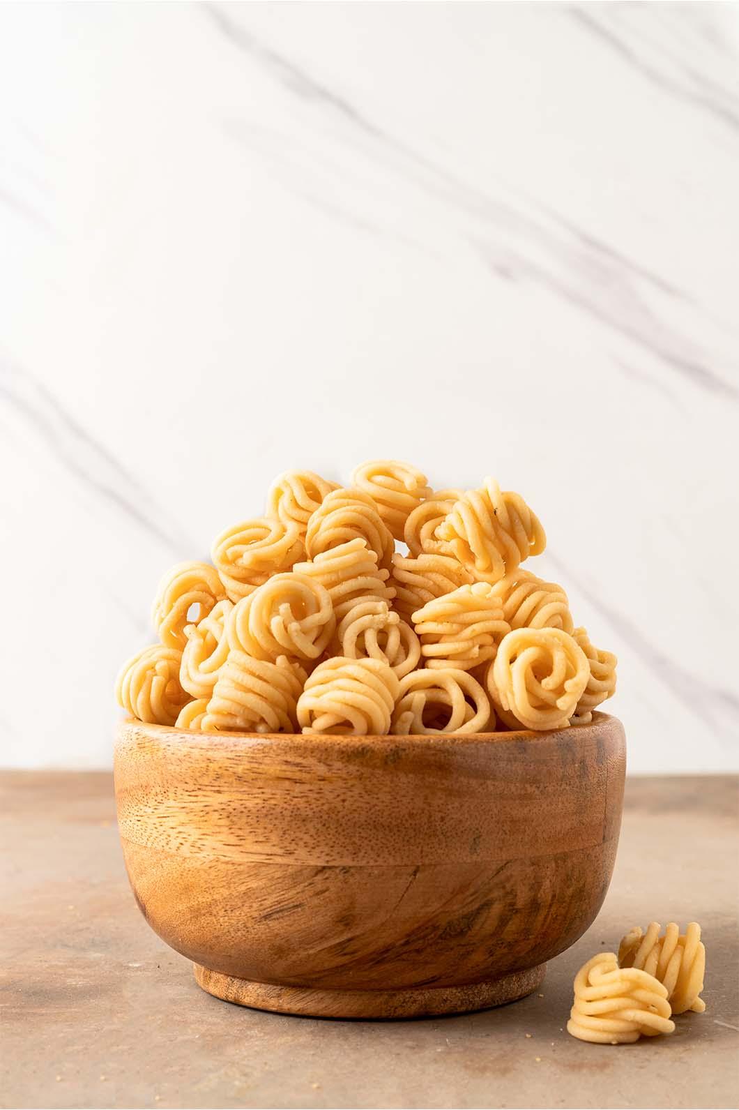 Thengai Paal Murukku - image 1