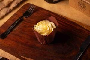 Vanilla Cupcake - image 1
